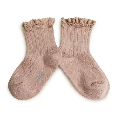 Collegien Lili Lace Ruffle Ankle Socks | Vieux Rose, , Collégien - All The Little Bows