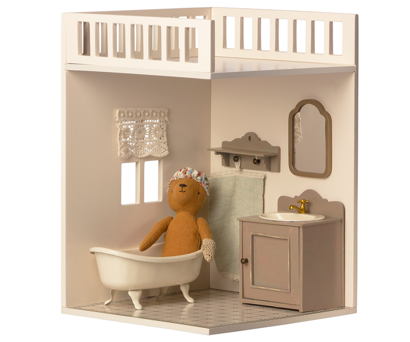 Dollhouse Bathroom, Miniature