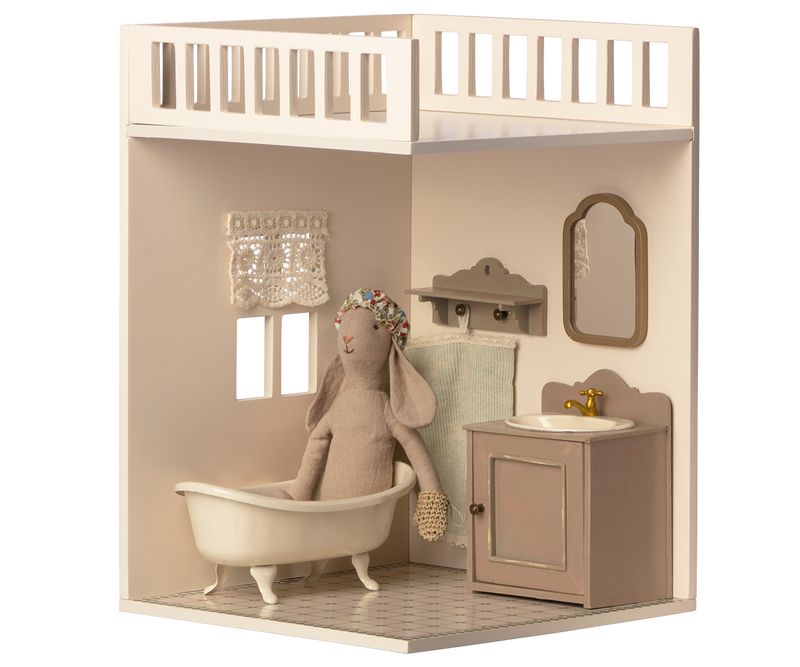 Dollhouse Bathroom, Miniature