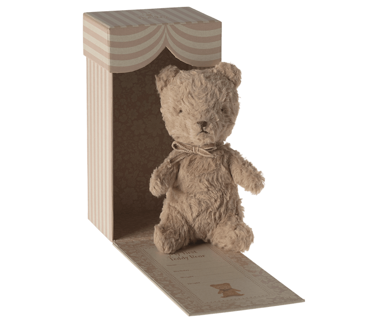 My first teddy - Powder, TOY, Maileg USA - All The Little Bows
