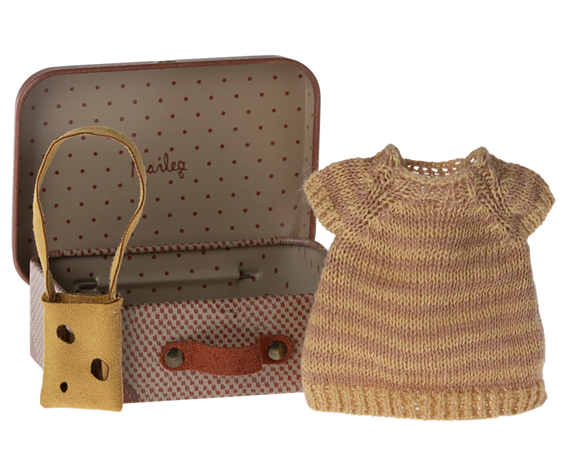 Maileg - Knitted Dress & Bag in Suitcase, Big Sister Mouse