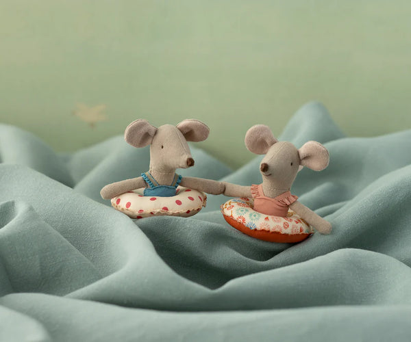 Maileg | Beach Mouse w/ Float, Little Sister - Red Dot