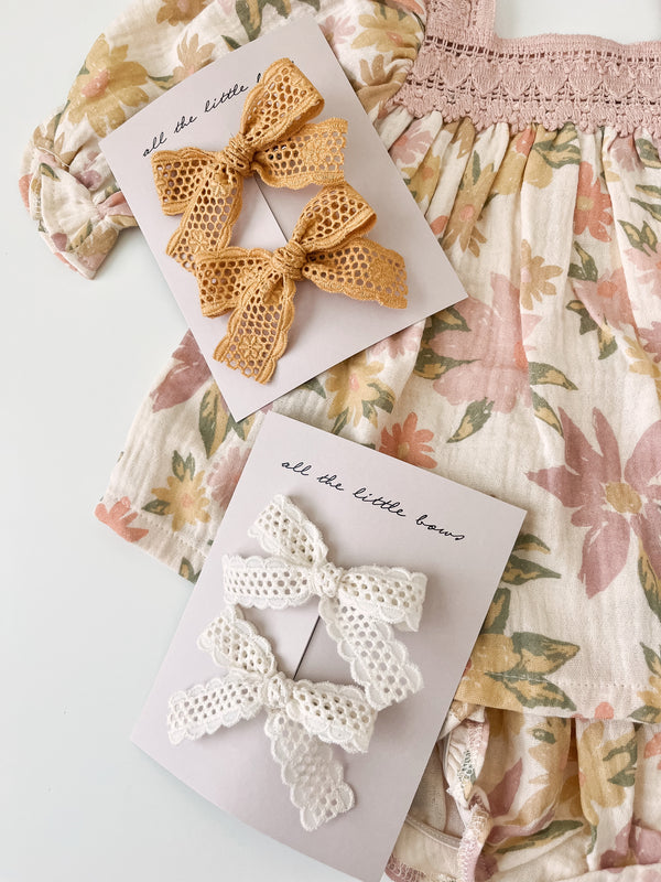 Lace Bow Clip Set || Honeycomb