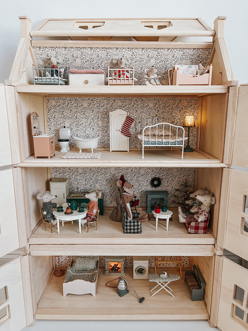 Victorian Dollhouse