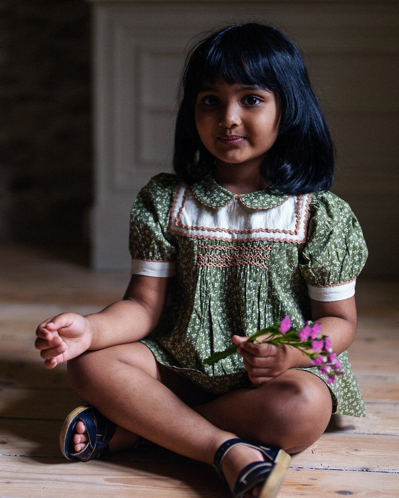 Bella Smocked Blouse || in Hawthorn Floral