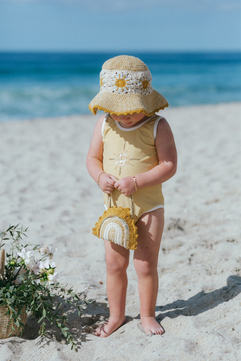 Crochet Bucket Hat || Suns