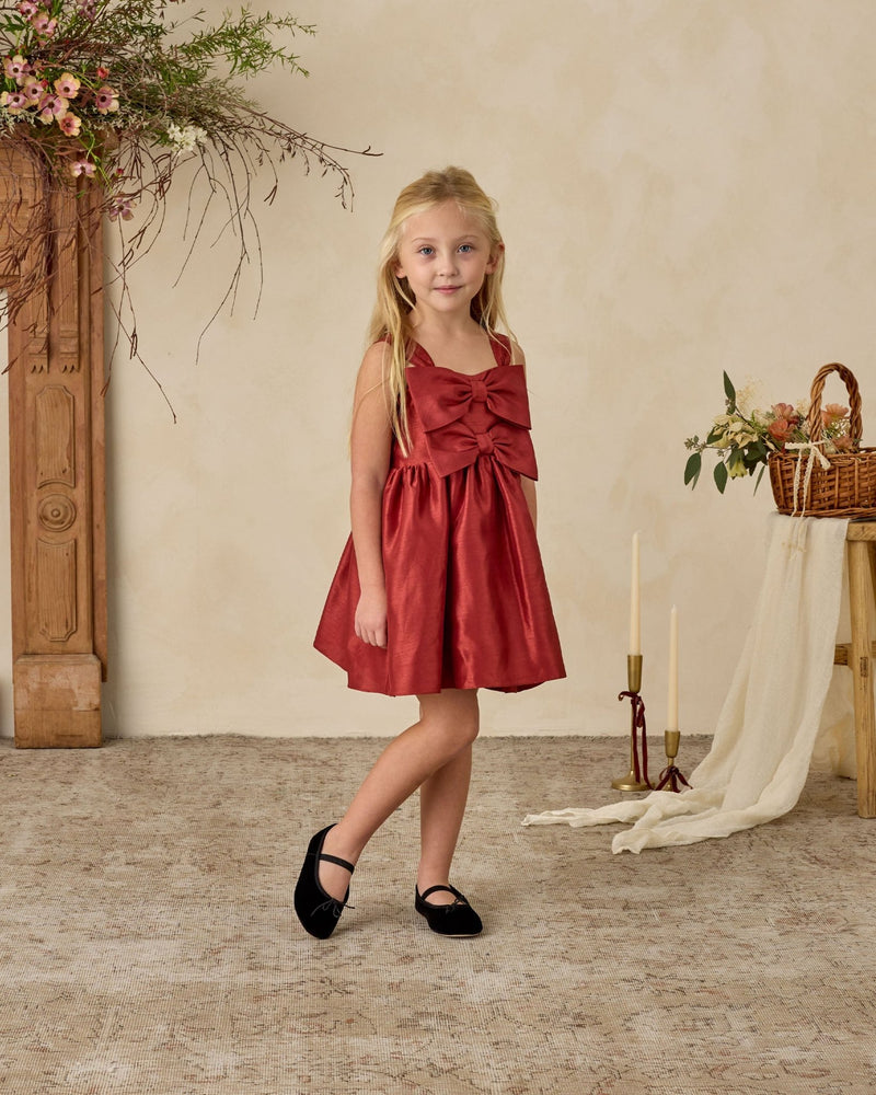 noralee christmas dress Christmas Collection Has Arrived The Noralee Elizabeth Dress in classic red and green is here designed with delicate lace details and a timeless vintage touch, making it the perfect
