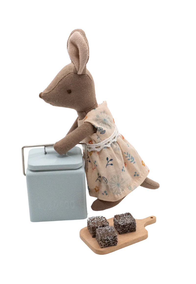 The T'roo-Blue Esky with Lamingtons | Rugaroo Doll Accessories