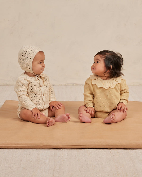 Pointelle Knit Bonnet || Natural, Girls Knits, Quincy Mae - All The Little Bows