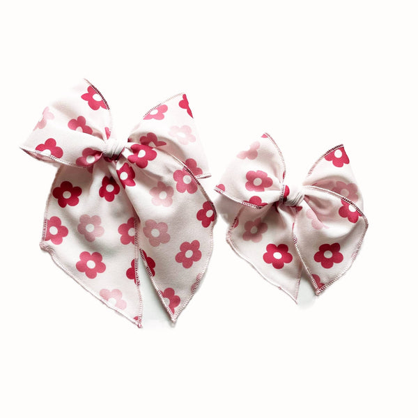 Pretty in Pink Daisies Elle Bow, , Lady Eleanor & Co - All The Little Bows